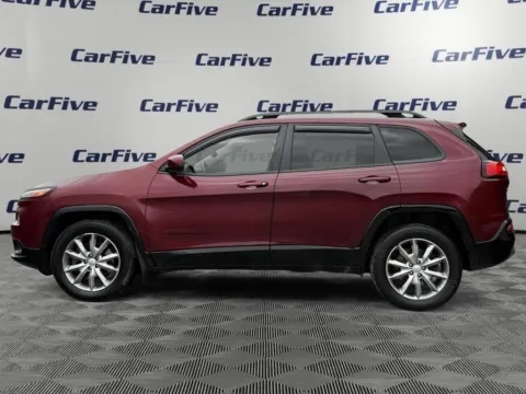 Photos of 2018 Jeep Cherokee Latitude for sale in Plaistow, NH at CarFive Plaistow, NH