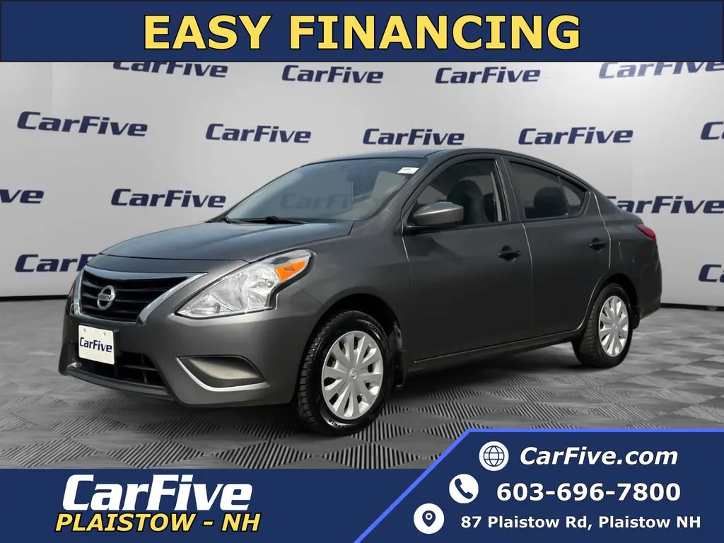 2017 Nissan Versa 1.6 S MT's photo