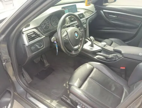 More photos of 2018 BMW 3 Series 330i xDrive at CarFive Plaistow, NH, NH