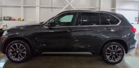 Photos of 2018 BMW X5 xDrive35i for sale in Plaistow, NH at CarFive Plaistow, NH