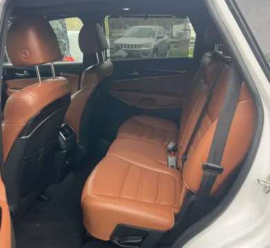 More photos of 2019 Kia Sorento SX Limited at CarFive Plaistow, NH, NH