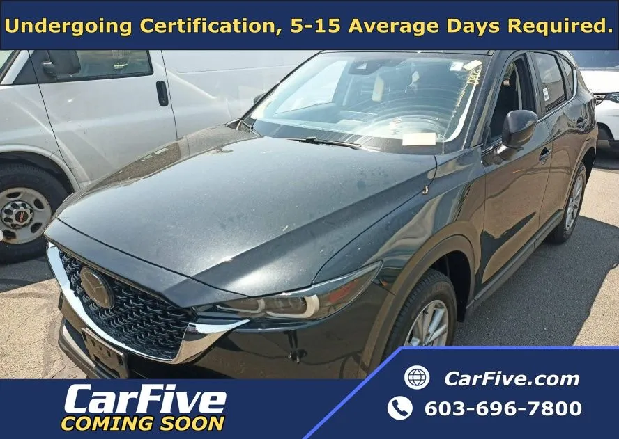 2023 Mazda CX-5 S Preferred package Auto AWD's photo