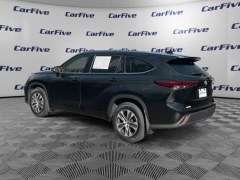 Another view of 2021 Toyota Highlander XLE for sale in Plaistow, NH at CarFive Plaistow, NH