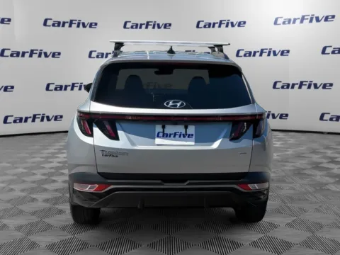 More photos of 2022 Hyundai Tucson SEL at CarFive Plaistow, NH, NH