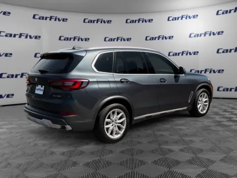 More photos of 2022 BMW X5 xDrive40i at CarFive Plaistow, NH, NH