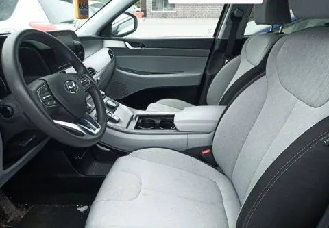 More photos of 2022 Hyundai Palisade SE at CarFive Plaistow, NH, NH