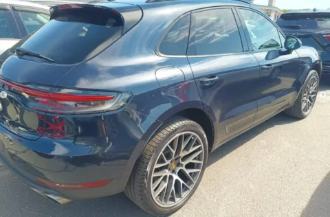 More photos of 2020 Porsche Macan S at CarFive Plaistow, NH, NH