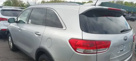 Photos of 2017 Kia Sorento LX for sale in Plaistow, NH at CarFive Plaistow, NH