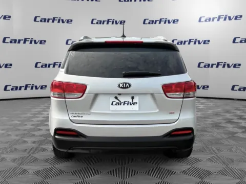 More photos of 2017 Kia Sorento LX at CarFive Plaistow, NH, NH