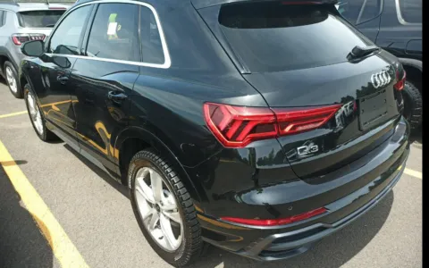 Photos of 2021 Audi Q3 Premium Plus for sale in Plaistow, NH at CarFive Plaistow, NH