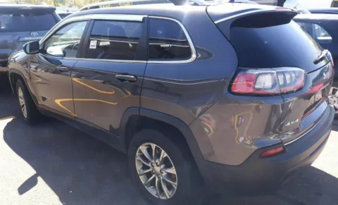 Photos of 2019 Jeep Cherokee Latitude Plus for sale in Plaistow, NH at CarFive Plaistow, NH
