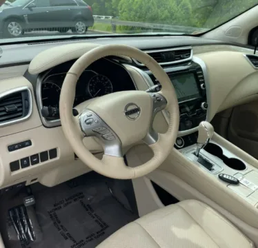 More photos of 2017 Nissan Murano SL at CarFive Plaistow, NH, NH