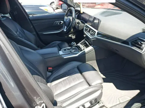 More photos of 2019 BMW 3 Series 330i xDrive at CarFive Plaistow, NH, NH