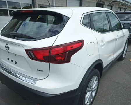 More photos of 2017 Nissan Rogue Sport S at CarFive Plaistow, NH, NH