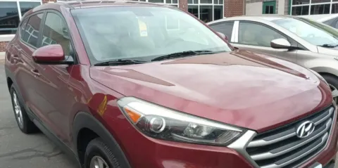 Photos of 2018 Hyundai Tucson SE for sale in Plaistow, NH at CarFive Plaistow, NH