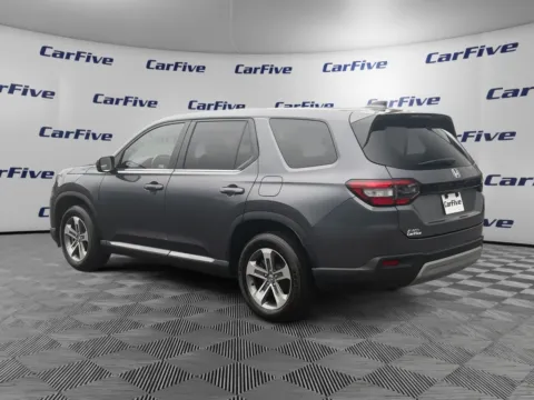 More photos of 2023 Honda Pilot EX-L at CarFive Plaistow, NH, NH