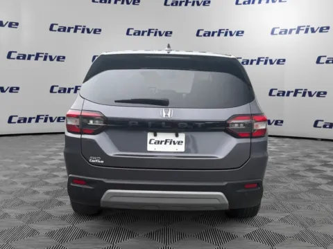 More photos of 2023 Honda Pilot EX-L at CarFive Plaistow, NH, NH