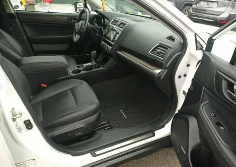 More photos of 2017 Subaru Outback 3.6R at CarFive Plaistow, NH, NH