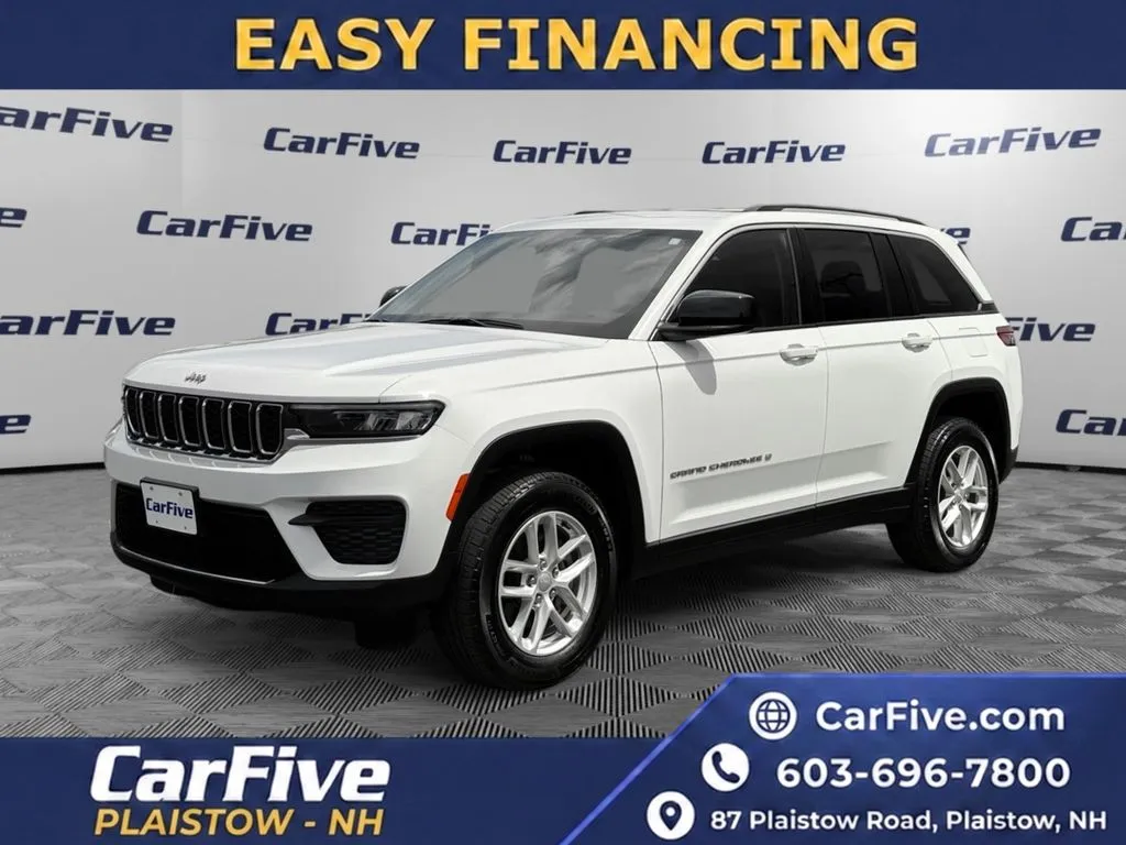 2023 Jeep Grand Cherokee Laredo for sale in Plaistow, NH
