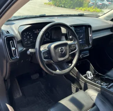 More photos of 2020 Volvo XC40 T5 Inscription at CarFive Plaistow, NH, NH