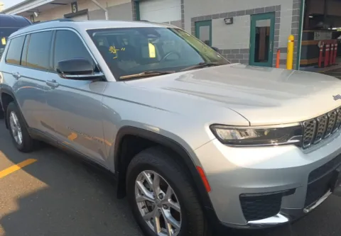 Photos of 2021 Jeep Grand Cherokee L Limited for sale in Plaistow, NH at CarFive Plaistow, NH
