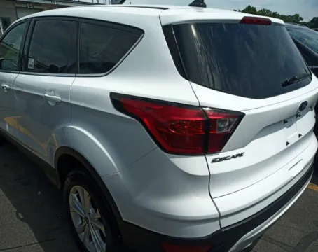 Photos of 2019 Ford Escape SE for sale in Plaistow, NH at CarFive Plaistow, NH