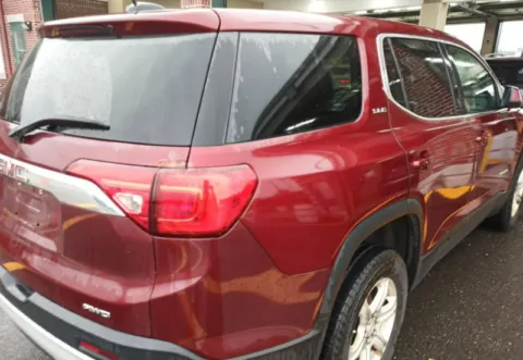 More photos of 2018 GMC Acadia SLE-1 at CarFive Plaistow, NH, NH