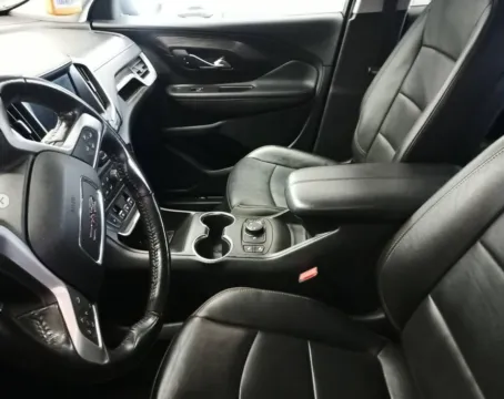 Photos of 2019 GMC Terrain SLT for sale in Plaistow, NH at CarFive Plaistow, NH