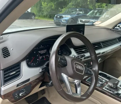 More photos of 2018 Audi Q7 2.0T Premium at CarFive Plaistow, NH, NH