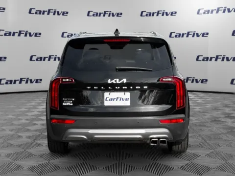 More photos of 2022 Kia Telluride SX at CarFive Plaistow, NH, NH