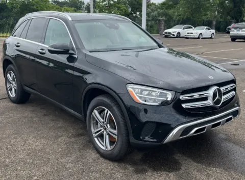 More photos of 2022 Mercedes-Benz GLC 300 at CarFive Plaistow, NH, NH
