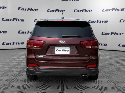 More photos of 2019 Kia Sorento LX at CarFive Plaistow, NH, NH