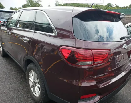 Photos of 2019 Kia Sorento LX for sale in Plaistow, NH at CarFive Plaistow, NH