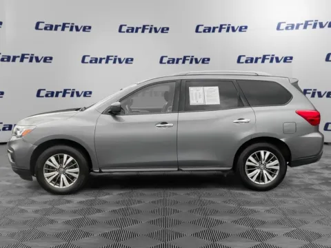 Photos of 2020 Nissan Pathfinder SL for sale in Plaistow, NH at CarFive Plaistow, NH