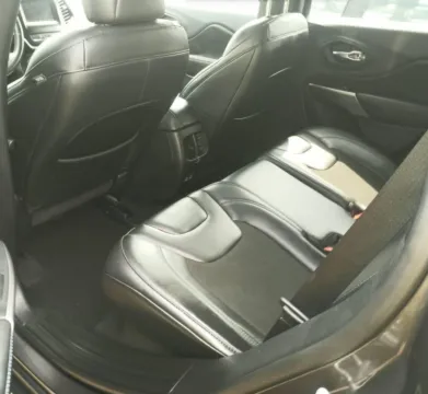 More photos of 2021 Jeep Cherokee Latitude Plus at CarFive Plaistow, NH, NH