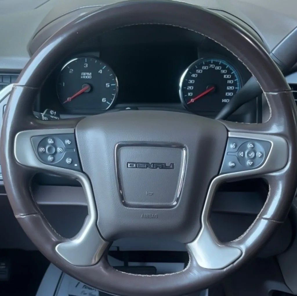 2019 GMC Yukon Denali - Photo 18