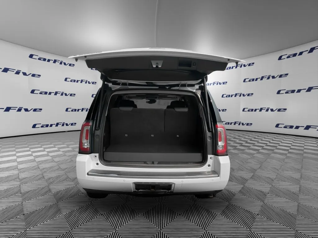 2019 GMC Yukon Denali - Photo 10