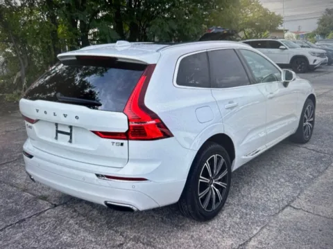 More photos of 2021 Volvo XC60 T5 Inscription at CarFive Plaistow, NH, NH