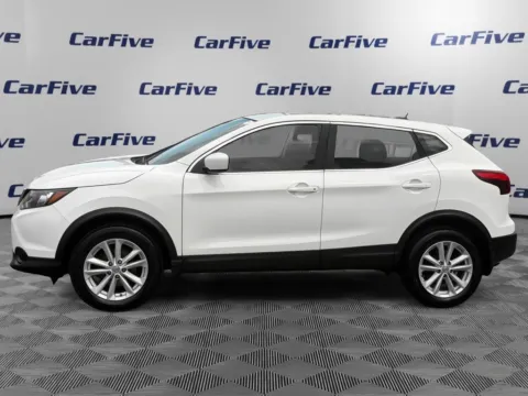 Photos of 2017 Nissan Rogue Sport S for sale in Plaistow, NH at CarFive Plaistow, NH