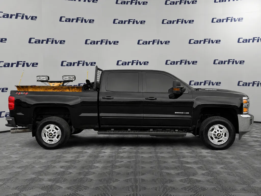 2018 Chevrolet Silverado 2500HD LT - Photo 7