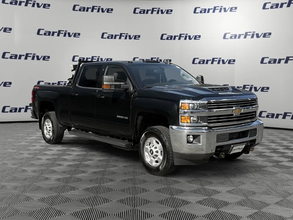 2018 Chevrolet Silverado 2500HD LT - Photo 8