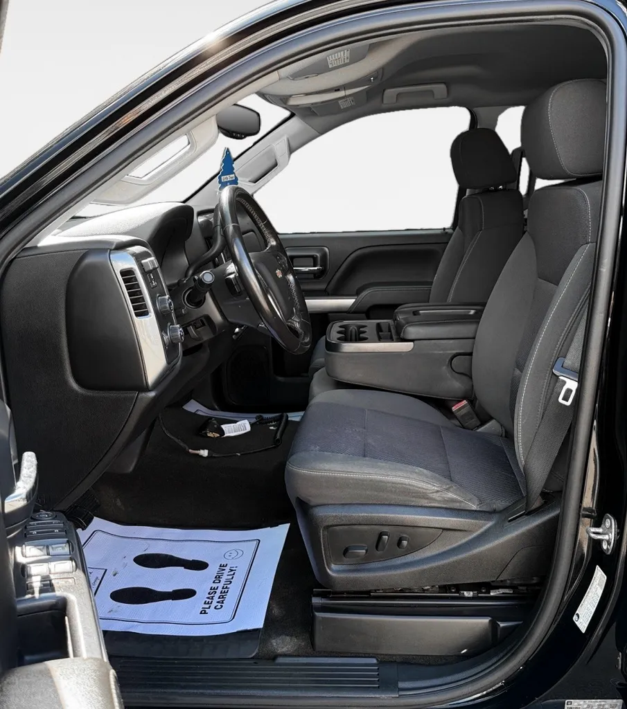 2018 Chevrolet Silverado 2500HD LT - Photo 11