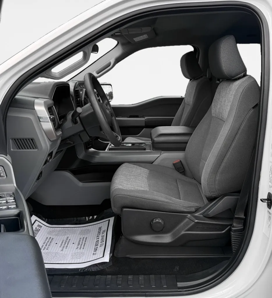 2023 Ford F-150 XLT - Photo 12