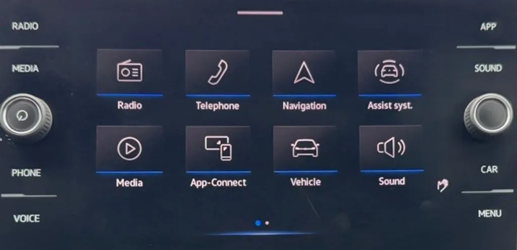 2023 Volkswagen Atlas SE w/Tech - Photo 22
