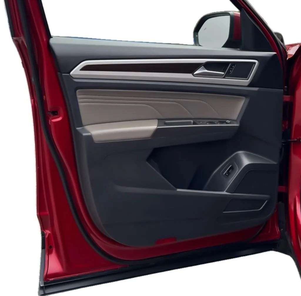 2023 Volkswagen Atlas SE w/Tech - Photo 14