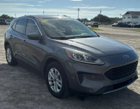 More photos of 2021 Ford Escape Hybrid SE at CarFive Plaistow, NH, NH