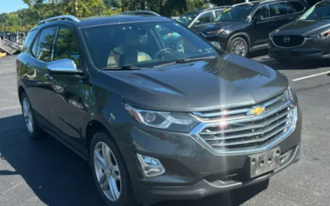 More photos of 2018 Chevrolet Equinox Premier at CarFive Plaistow, NH, NH