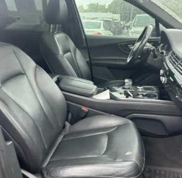 More photos of 2018 Audi Q7 3.0T Prestige at CarFive Plaistow, NH, NH
