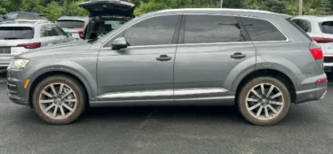 Photos of 2018 Audi Q7 3.0T Prestige for sale in Plaistow, NH at CarFive Plaistow, NH