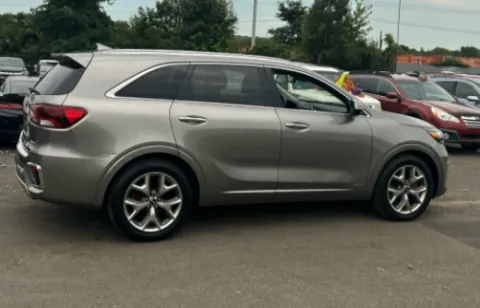 More photos of 2019 Kia Sorento SX at CarFive Plaistow, NH, NH